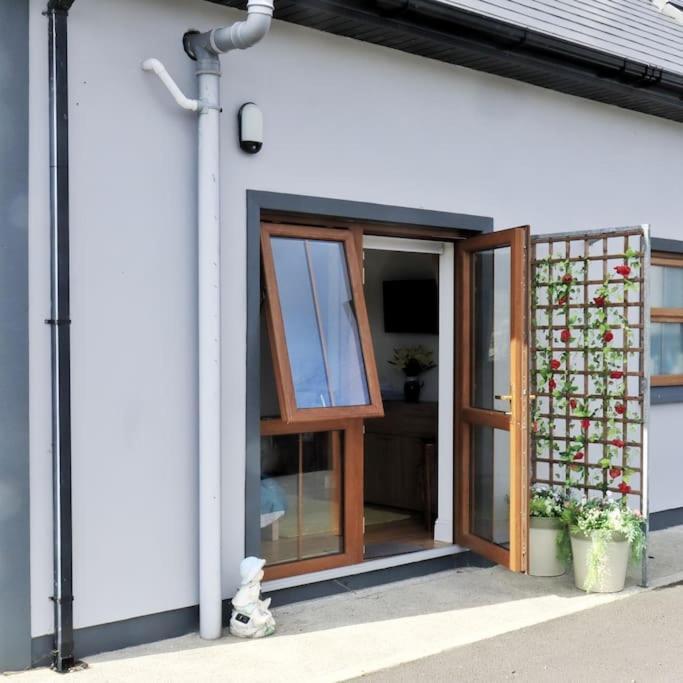 The Lookout Hotel Skibbereen Exterior photo